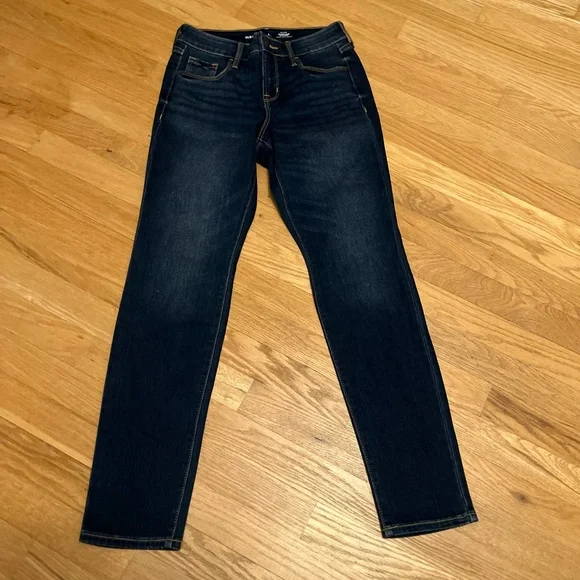 Ladies Size 2P Old Navy Women’s Skinny Jeans in Dark Blue Wash GUC - Picture 1 of 6